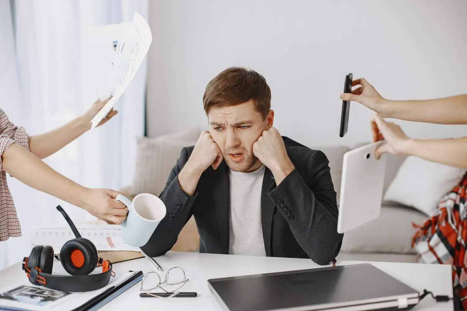 Mengapa Otak Kita Mudah Terjebak dalam Overthinking?